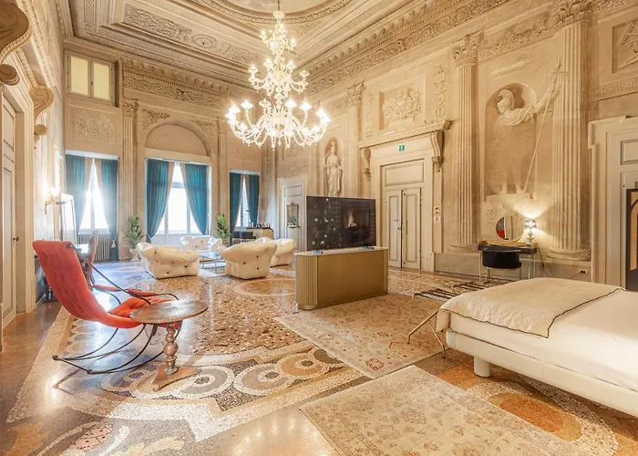 Corte Realdi - Palazzo Camozzini