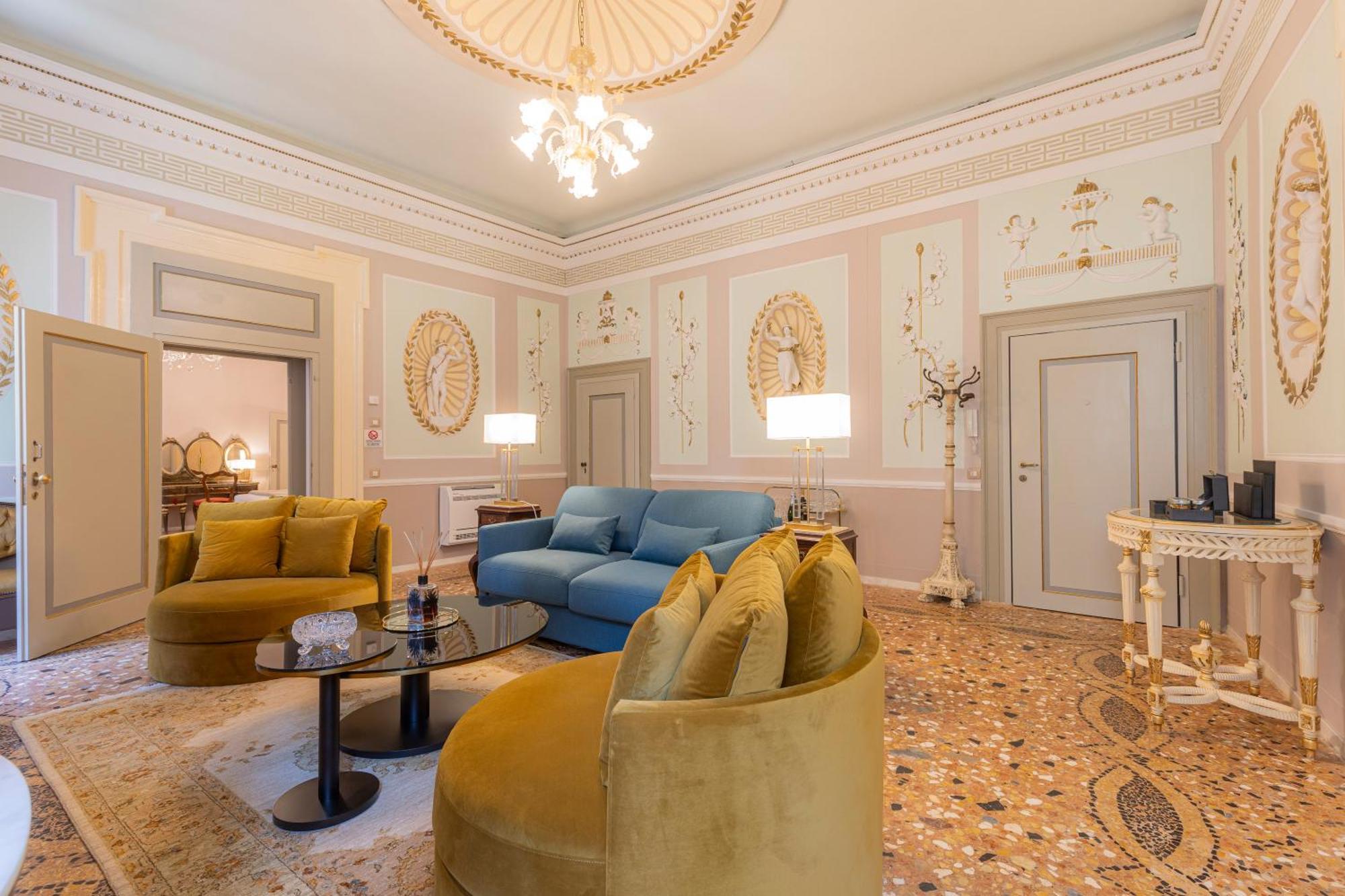 Corte Realdi - Palazzo Camozzini * Verona